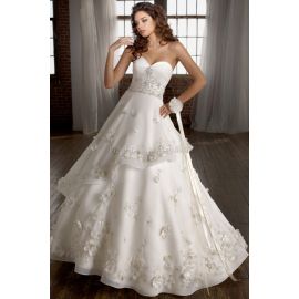 Vestido de noiva longo sem mangas com brilhantes e corpete plissado