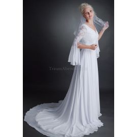 Extravagante vestido de noiva formal com debrum e cauda de corte