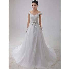 Elegantes vestidos de noiva corte A branco com decote em V e mangas curtas