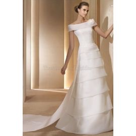 Vestido de noiva atraente com cintura natural e mangas curtas
