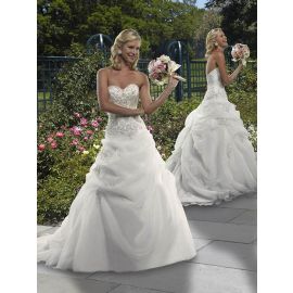 Extravagantes vestidos de noiva de cetim linha A com cadarço para casamento em ambientes fechados