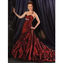 Glamour Vestido de noiva corte em A vermelho com drapeado