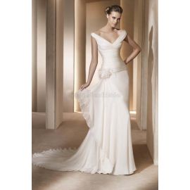 Elegante vestido de noiva até o chão com mangas curtas e corpete plissado